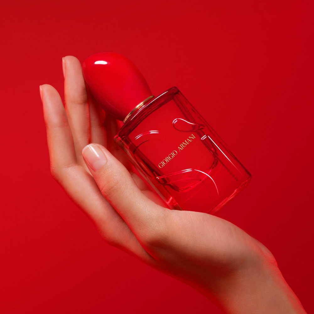 Si Passione Red Musk Eau de Parfum Spray 50ml | Ascot Cosmetics
